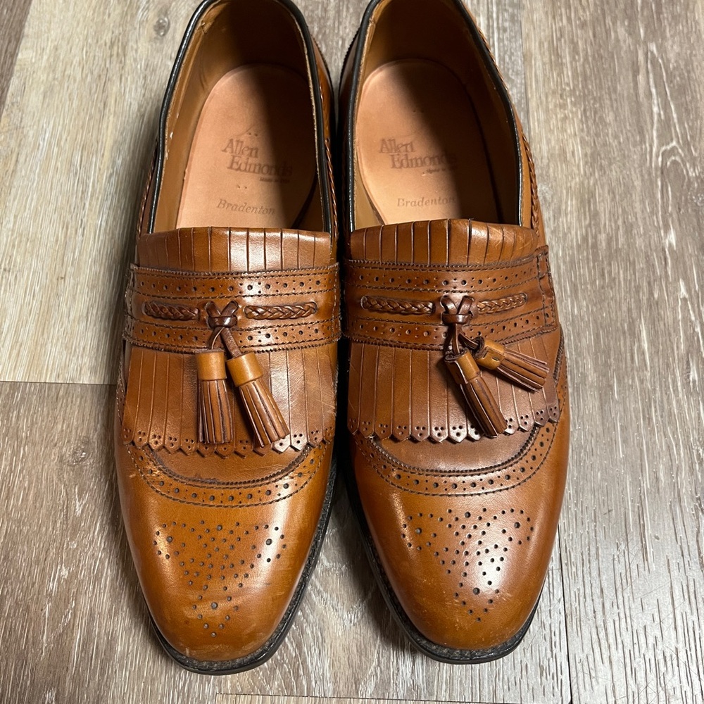 Allen Edmonds Tan Tassel Loafers